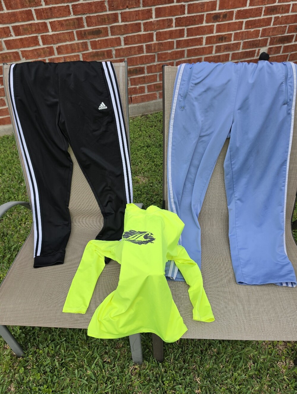 2 Pairs - Adidas Youth Boys 3 Stripe Tricot Training Pants Sz S & 16 + Top